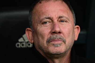 Sergen Yalçın’dan sert uyarı: Anlaşılır gibi değil