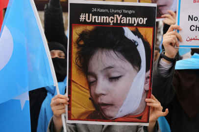 Urumçi Yangını’nın 3. Yılında Uygur Hareketi acıyı anıyor