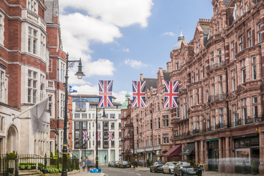 İngiltere’den lüks konut sahiplerine yeni vergi