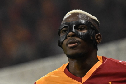 Osimhen, derbi öncesi Okan Buruk’la görüşecek