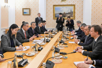 Moskova’da stratejik zirve: Çin ve Rusya’dan dünyaya ‘İkinci Dünya Savaşı’ mesajı!