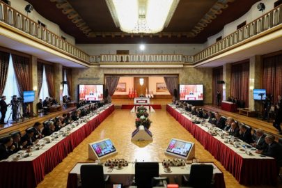 İmralı sonrası ilk kritik adım: Komisyon rapor için masaya oturdu