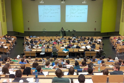 İmza defteri tarihe karıştı, üniversitelerde QR’lı yoklama dönemi başladı