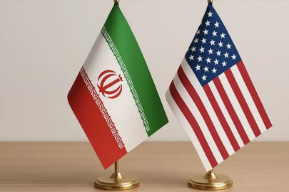 İran'dan ABD savaş gemilerine uyarı