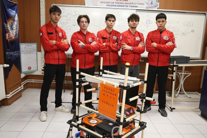 Bursalı öğrencilerin otonom robotu “Vektör” TEKNOFEST’te zirveye çıktı