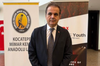 Öğretmenle alay edilen o okulun müdürü sessizliğini bozdu: 70 yıllık maziye bu lekeyi sürdürmeyiz!