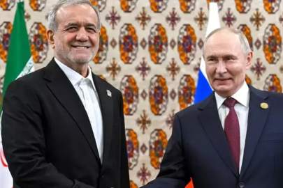 Putin ile Pezeşkiyan Görüştü