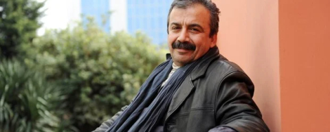 MAZLUMDER’in 2025 Ödülü Sırrı Süreyya Önder’e verildi