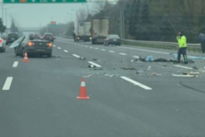 Çekiciye çarpan otomobil hurdaya döndü