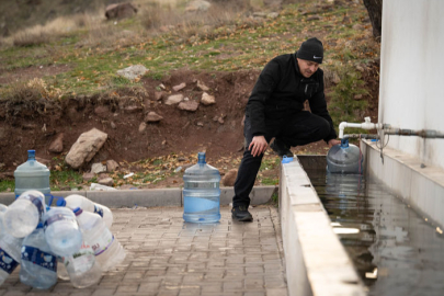 Sincan’da su çilesi: Vatandaşlar çeşmelerde uzun kuyruklar oluşturdu