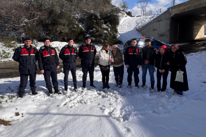 Kestel'de donmak üzere olan aile kurtarıldı