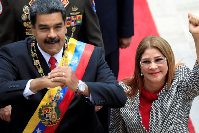 ABD’den Maduro hamlesi: Washington, Venezuela lideri ve eşini hedef aldı