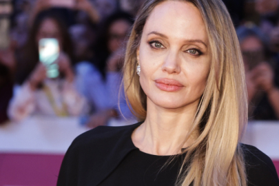 Angelina Jolie, ABD’den taşınıyor