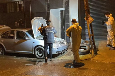 Isınmak için girdiği araçta can verdi!