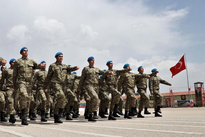 Askerlikte yeni eşik, tartışmayı yeniden başlattı!