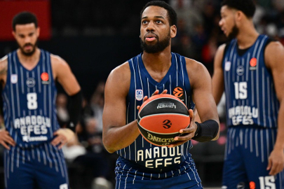 Anadolu Efes, EuroLeague’de 14. kez mağlup oldu