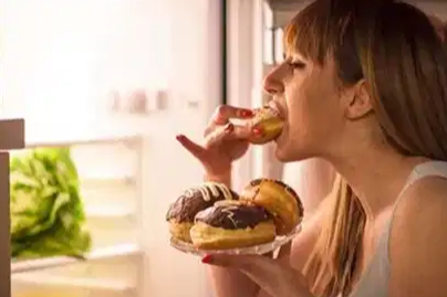 Gece atıştırmaları kalp sağlığını tehdit ediyor