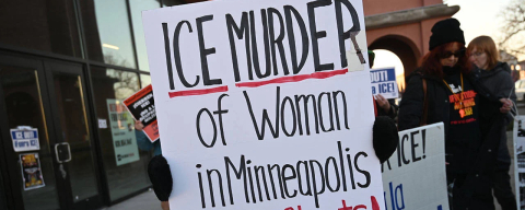 ABD’de ICE operasyonu faciaya dönüştü: Bir kadın polis kurşunuyla öldürüldü