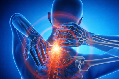 Yanlış duruş boyun sağlığını tehdit ediyor