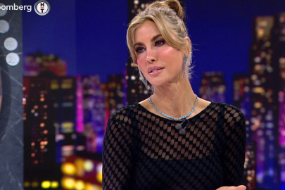 Çağla Şıkel: Aşka gözüm kapalı