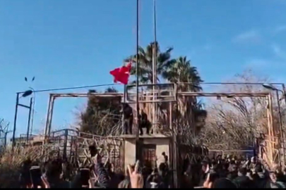 Türkiye bayrağına aşağılık saldırı