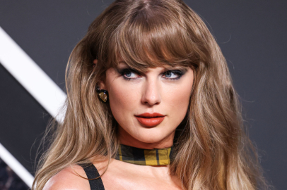 Taylor Swift onur listesine giren en genç şarkı yazarı oldu