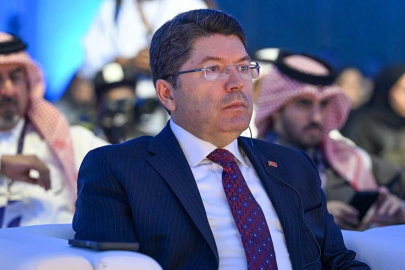 Adalet Bakanı Tunç, Katar’da Hukuk Forumu’na katıldı