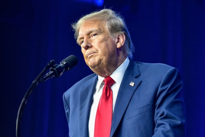 Trump’tan gerilim tırmandıran açıklama: İran’a büyük bir donanma gidiyor