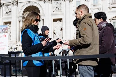 Roma’da bir dönem kapandı: Trevi Çeşmesi’ne yaklaşmak artık paralı