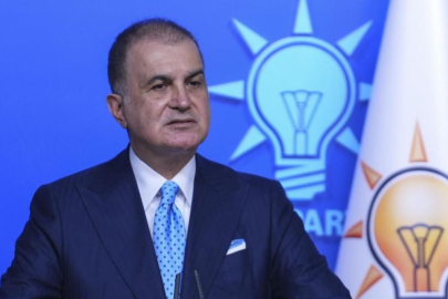 AK Parti Sözcüsü Çelik: Asrın felaketinde kaybettiğimiz canlarımızı unutmuyoruz