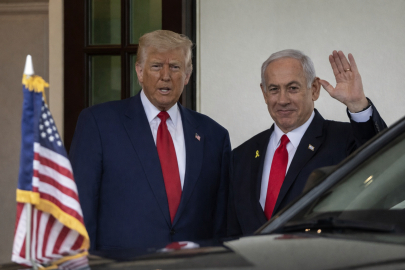 Netanyahu ile Trump bir araya geldi