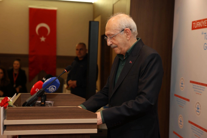 Kemal Kılıçdaroğlu’na İnsan-ı Kamil Onur Ödülü