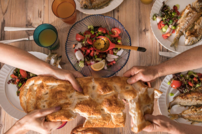 İftarda acele yemek vücudunuza zarar verebilir