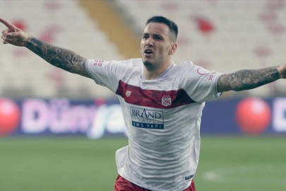 Rey Manaj’ın hayali Sivas