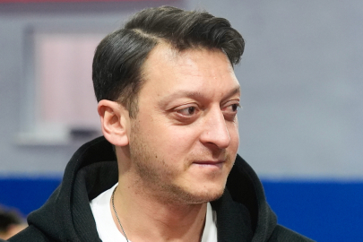 Mesut Özil'den Galatasaray-Liverpool eşleşmesi ve ligdeki şampiyonluk yarışı için flaş ifade