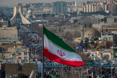 Ortadoğu’da sıcak saatler: Katil İsrail İran’a saldırı başlattı