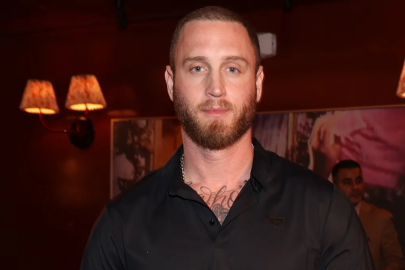 Tom Hanks'in oğlu Chet ülkesine alınmadı