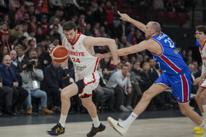 12 Dev Adam 4'te 4 yaptı