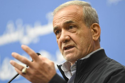 İran Cumhurbaşkanı Pezeşkiyan: Komşularımızın egemenliğine saygı duyuyoruz