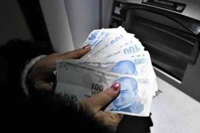 Emekliye ikramiye krizi büyüyor: AKP’de “herkese değil gelire göre ödeme” formülü tartışılıyor