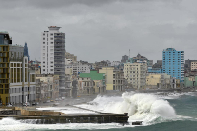 Küba karanlığa gömüldü: Nüfusun yüzde 68’i elektriksiz