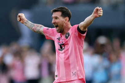 Messi'nin yıllık kazancı dudak uçuklatıyor!