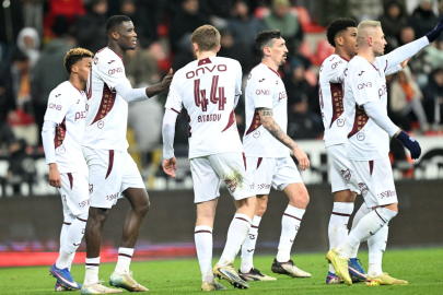 Trabzonspor zirvede inatçı!