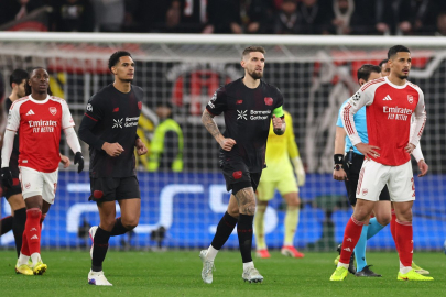 Arsenal son dakikada kurtardı: Tur rövanşa kaldı