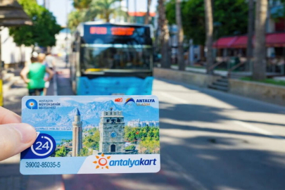 Antalya’da 65 yaş üstüne ulaşım kolaylığı: Kart vizeleri süresiz oldu
