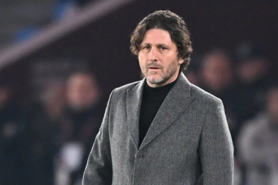 Fatih Tekke’den zorunlu değişiklik