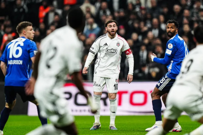 Orkun Kökçü şov yaptı!