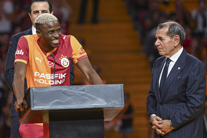 Osimhen derbiye yetişecek mi? Özbek’ten ilk açıklama