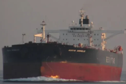 İstanbul Boğazı’na 26 km kala şok! Türk tankerine dron isabet etti