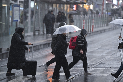 Bakanlıktan kritik uyarı: Çok sayıda ilde kuvvetli yağış ve fırtına bekleniyor
